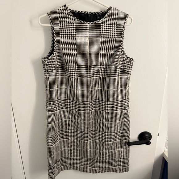 Theory Adraya Dress - Picture 2 of 5